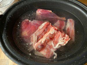 Bone broth / Bottenbouillon - Floris Vlees